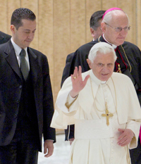 Ex-mordomo do papa é julgado em Roma