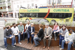 Rua Riachuelo ganha espaço para lazer e convivência de pedestres
