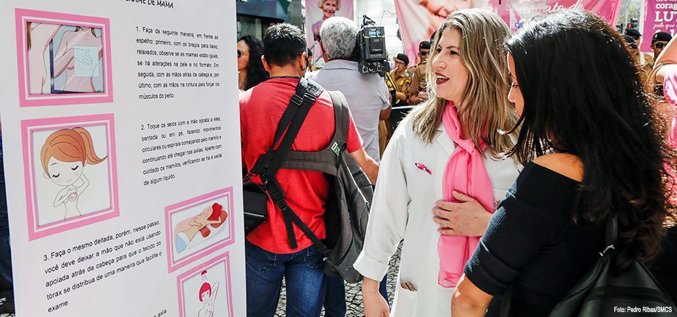 Prefeitura alerta curitibanos sobre cuidados para prevenir o câncer de mama