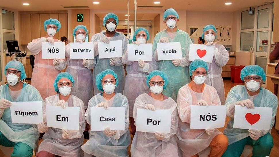 Coronavírus: aplausos pelo País homenageiam profissionais da saúde