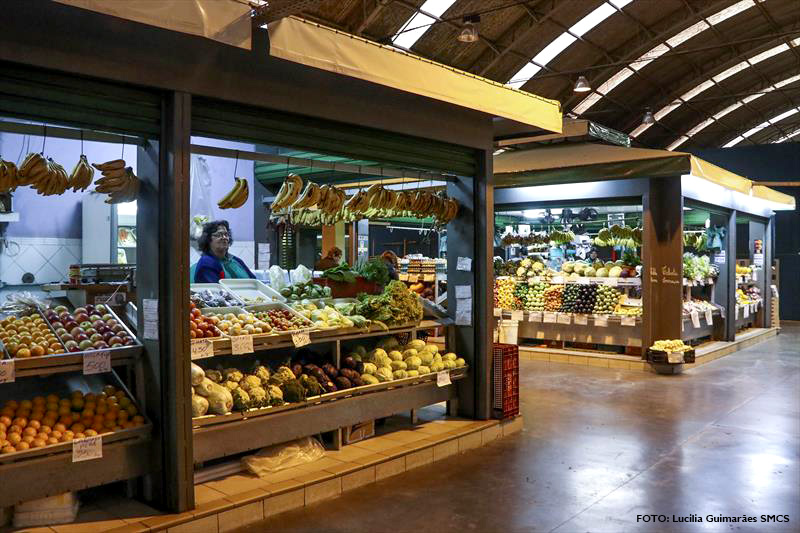 Prefeitura remodela Mercado Municipal Capão Raso e abre edital para ocupação de quiosques