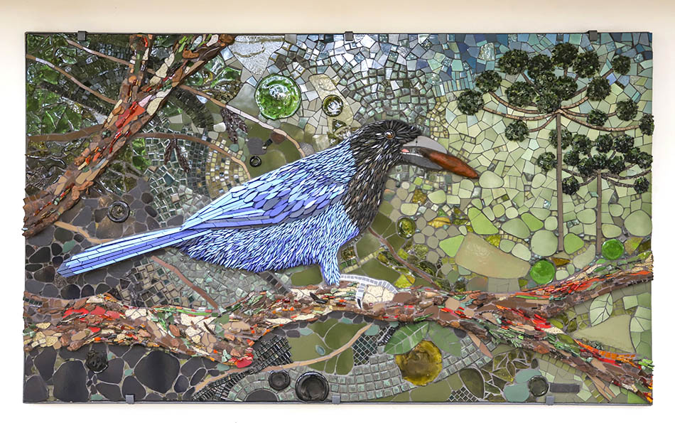 Gralha-azul e outras aves são representadas em mosaicos no Passeio Público