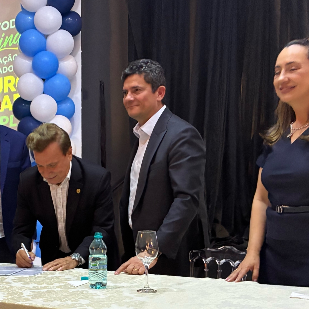 Mauro Moraes oficializa filiação ao PL e reforça aliança política com Sergio Moro