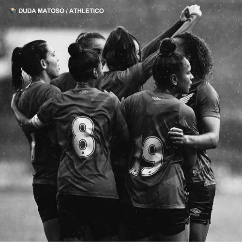 Athletico encerra futebol feminino