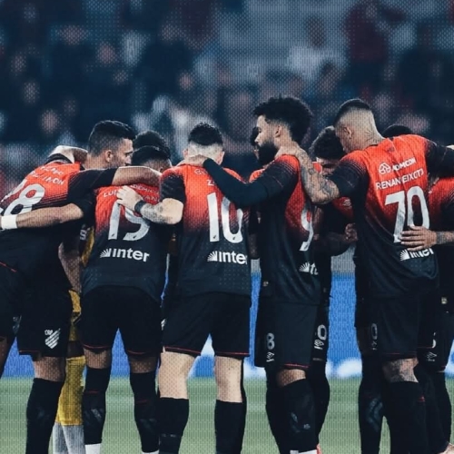 Botafogo-SP goleia Athletico em jogo de falhas e atuação desastrosa 