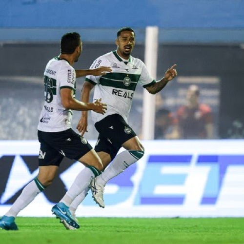 Coritiba vence o Paysandu e fica próximo à Série A