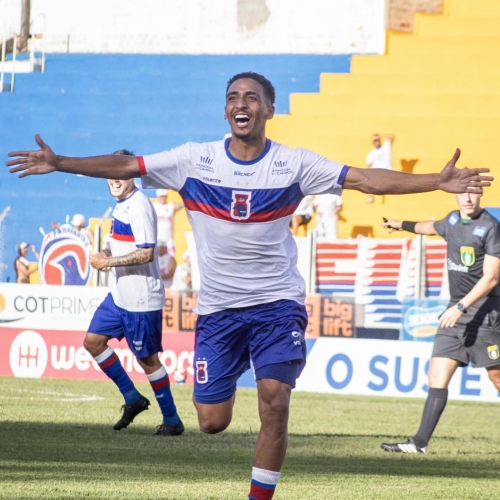 Paraná Clube vence Laranja Mecânica e assume liderança da Segundona