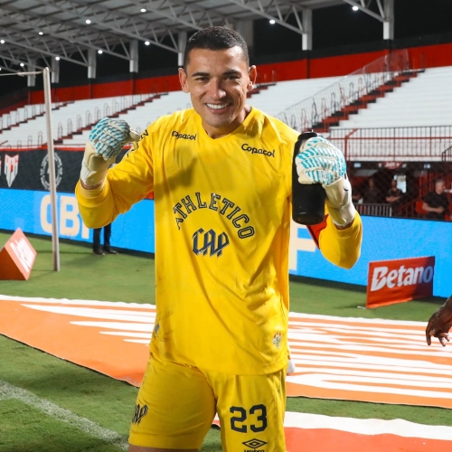 Athletico vence Atlético-GO nos pênaltis e avança às oitavas da Copa do Brasil