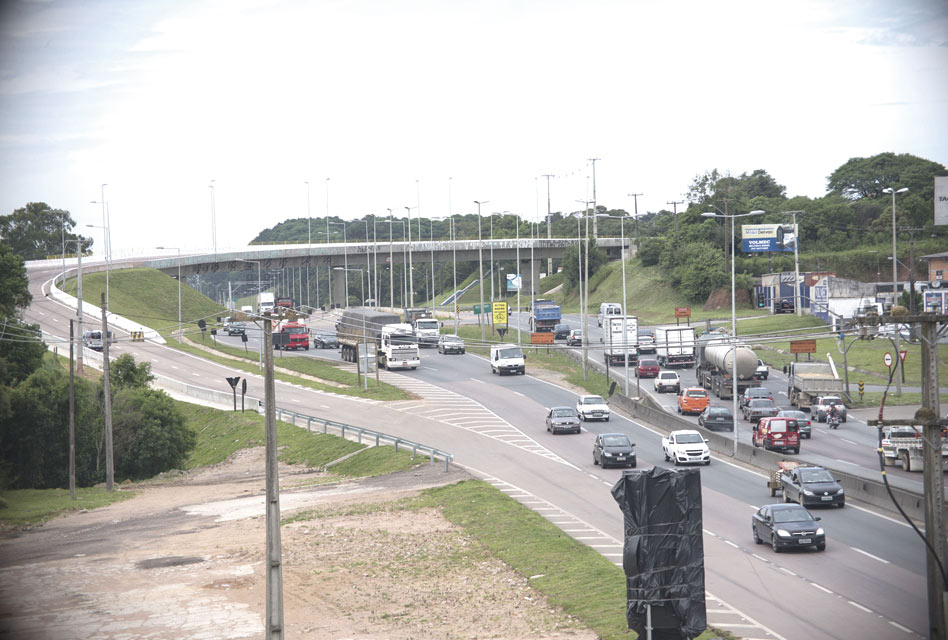 Prefeitura fala do acesso à trincheira e viaduto na BR-116