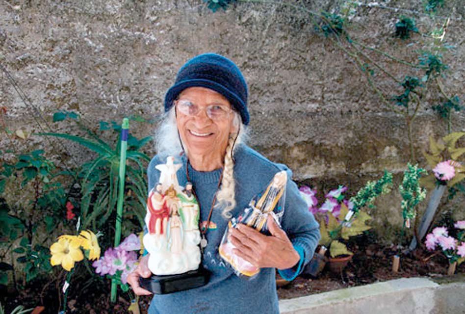 LANÇAMENTO A viagem de Efigênia Rolim nas asas do Peixe Voador