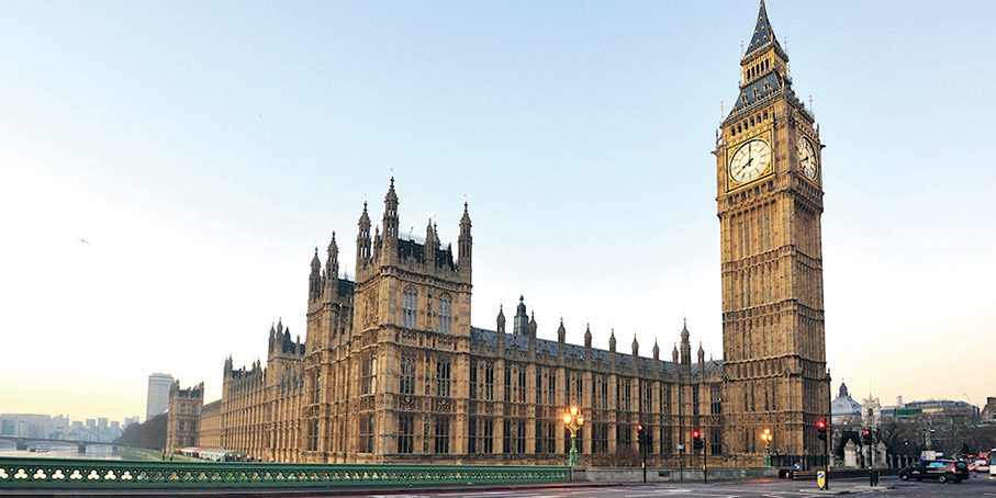 Após um século Big Ben entra em silêncio