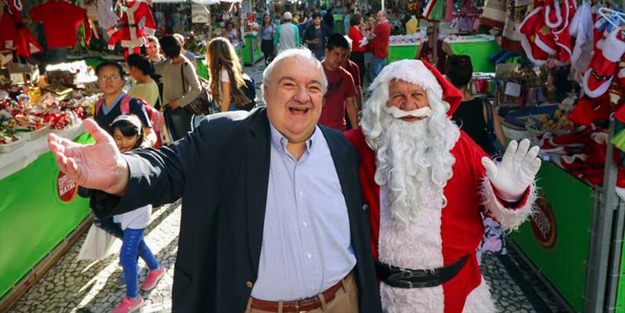 Natal da Rua das Flores contagia Curitiba