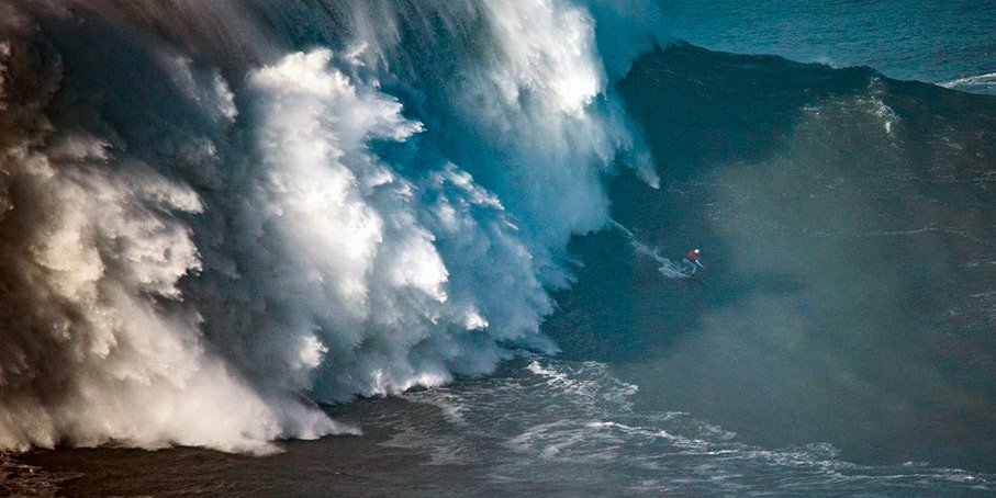 Nazaré e suas ondas gigantes