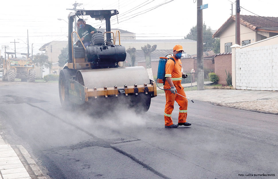 Rua Ouro Verde recebe asfalto novo