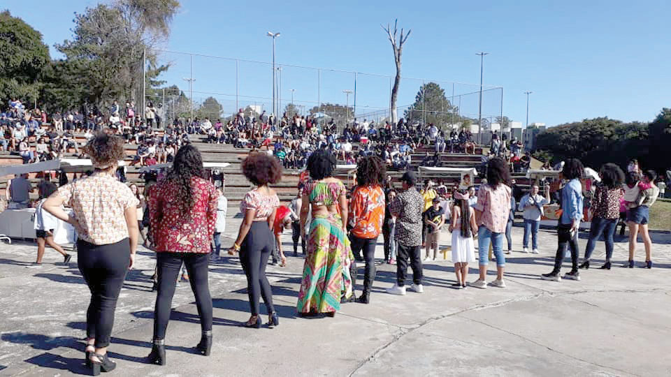 Praça Zumbi realiza mais um Encontro Cultural