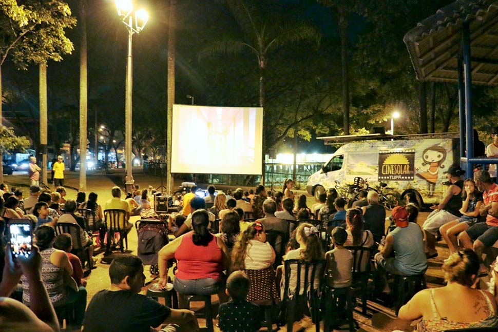 Cinema com energia solar em Guarapuava