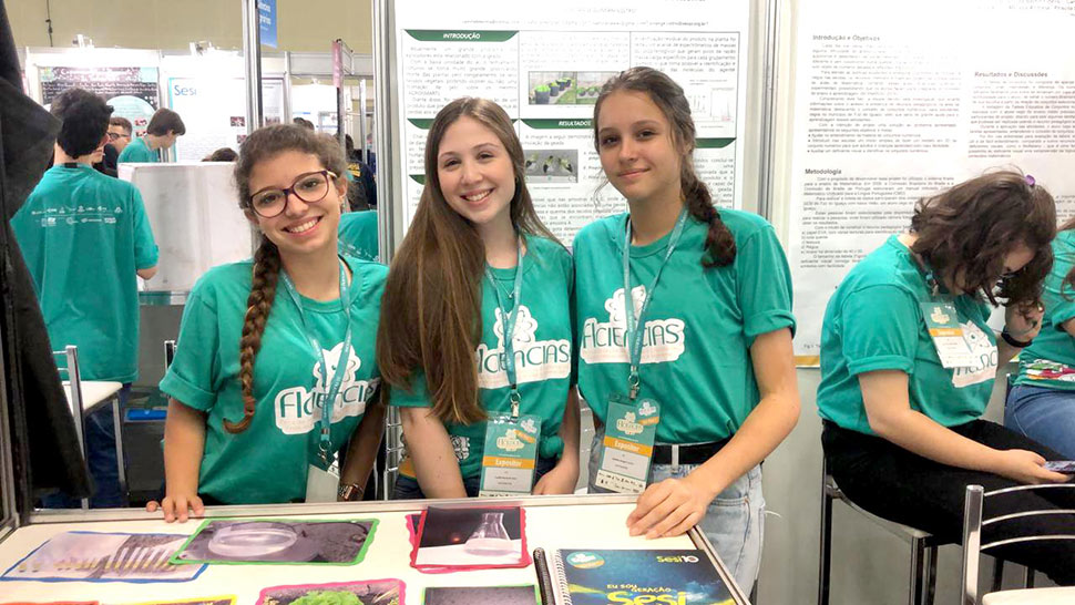 Estudantes do Ensino Médio desenvolvem spray para proteger plantas da geada