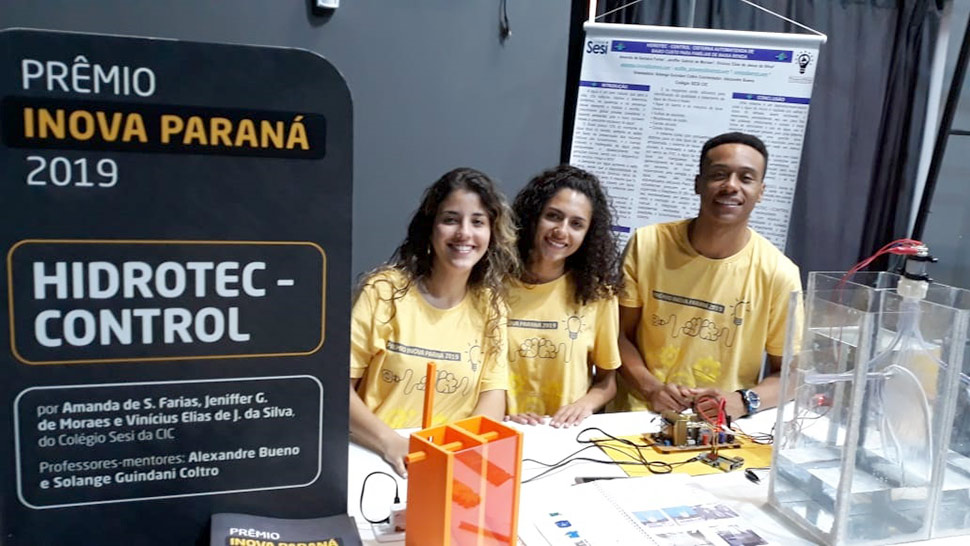 Estudantes do ensino médio desenvolvem cisterna automatizada para captar água da chuva