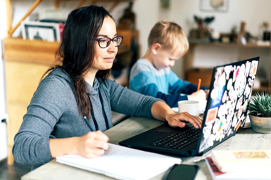 Home office e homeschooling na pandemia: os dois lados da moeda