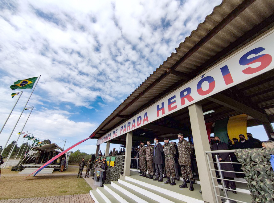 Troca de comando da 5ª Divisão do Exército