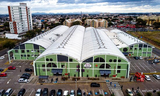 Mercado Municipal Capão Raso de aniversário