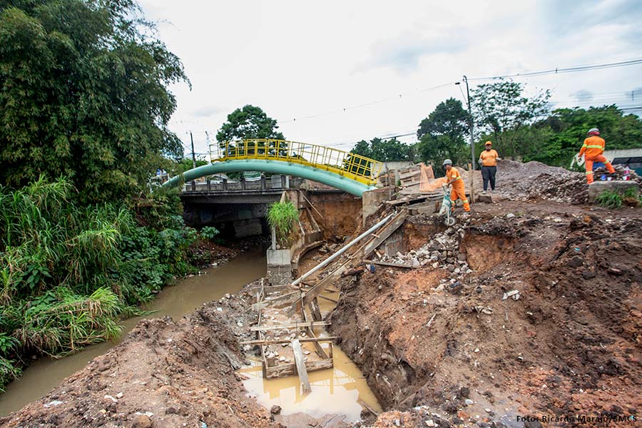 Prefeitura de Curitiba soma 106 obras em pontes e passarelas neste ano