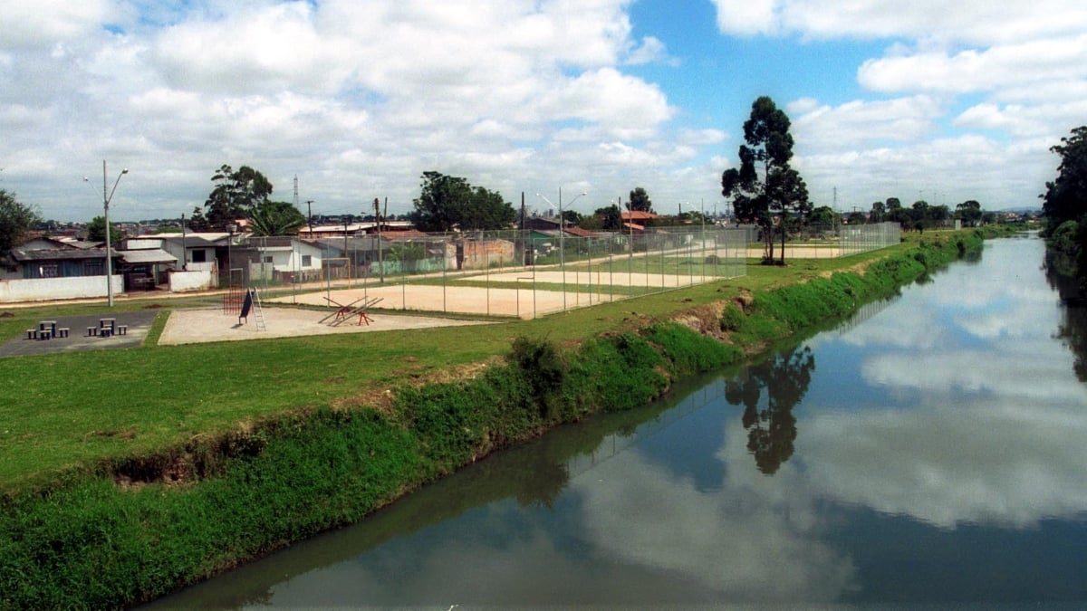 Parques Lineares de Curitiba: Uma solução inovadora para preservação ambiental e lazer integrado à natureza