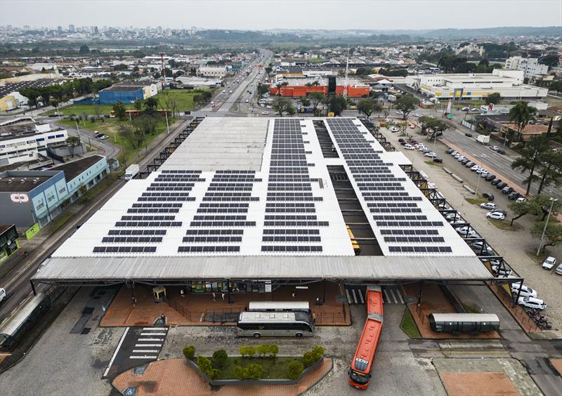 Terminal do Boqueirão: 75% do telhado já possui painéis fotovoltaicos e geração de energia sustentável está cada vez mais próxima