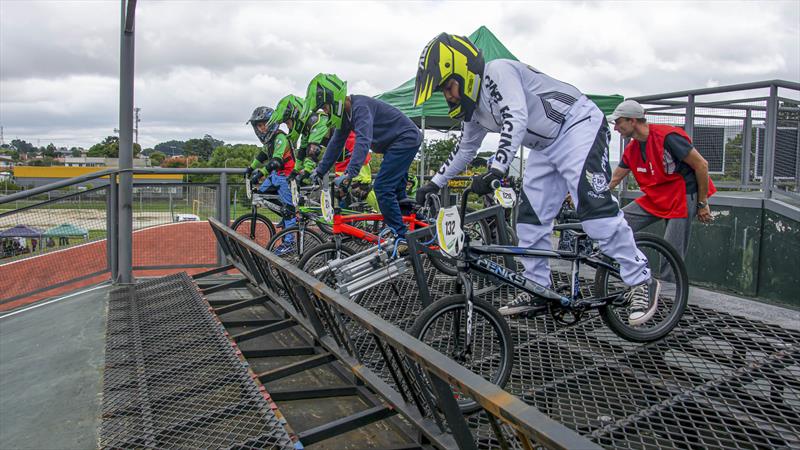 Pista da Prefeitura de Curitiba recebe competição internacional de BMX, com entrada gratuita (17/9)