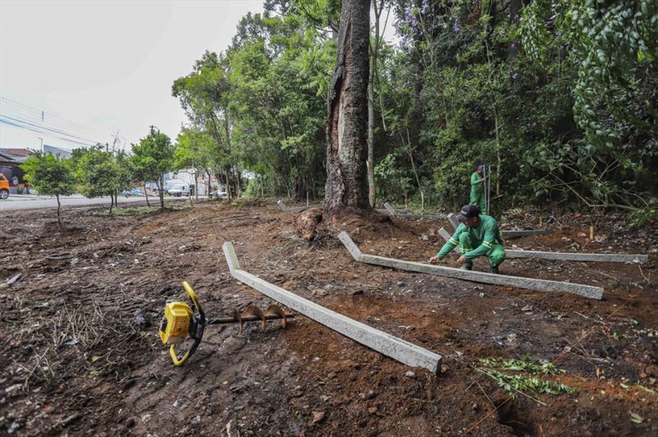 Prefeitura de Curitiba realiza obras para garantir segurança e conforto em área de lazer no Pinheirinho