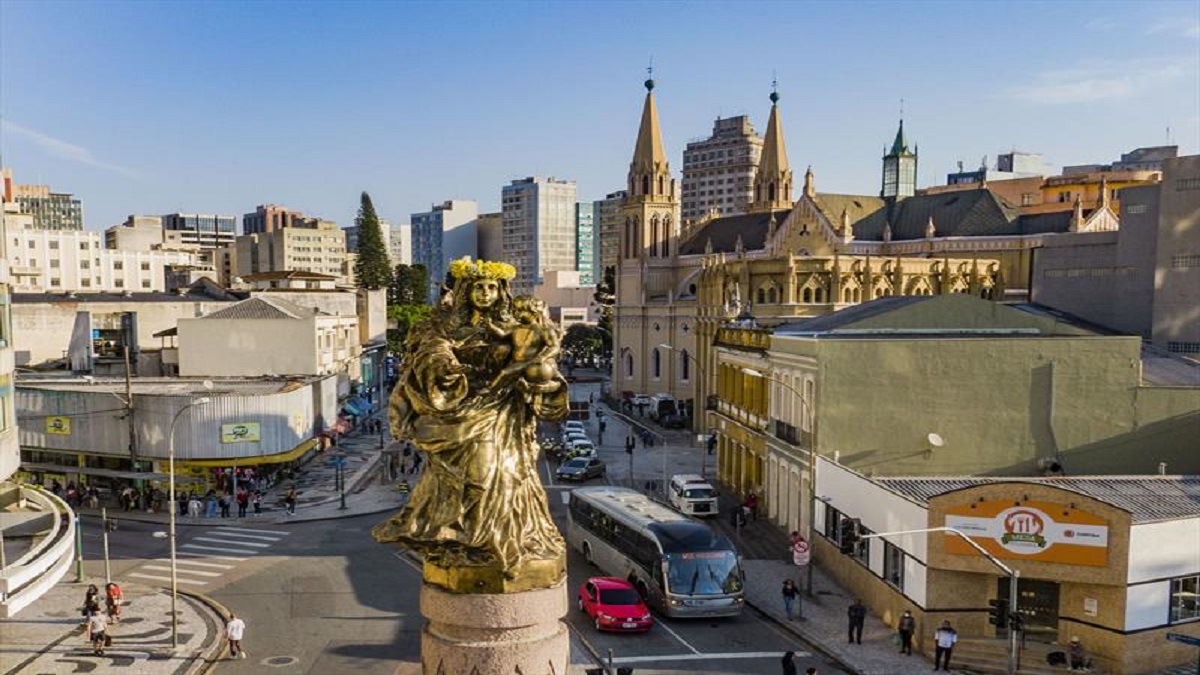 Prefeitura de Curitiba entra em recesso nesta quarta-feira, confira as alterações nos serviços e atrações