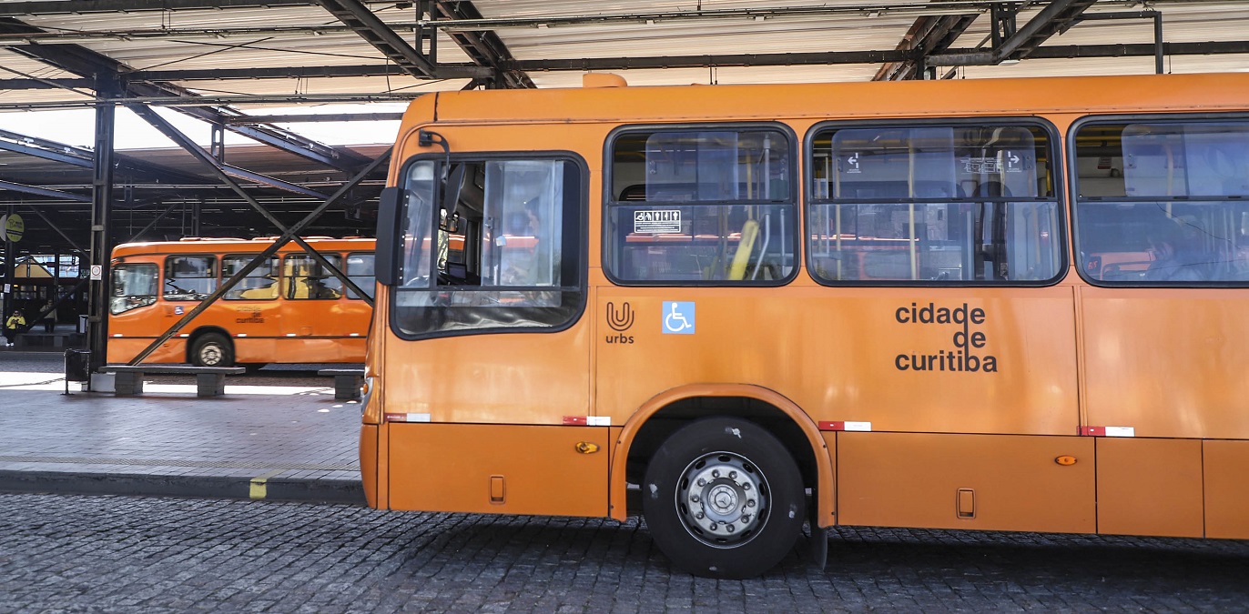 Nova linha de ônibus em Curitiba conecta o Terminal do Boqueirão ao Parque Náutico