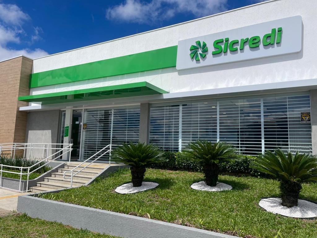 Sicredi Empreendedores inaugura nova agência em Curitiba e fortalece apoio aos empresários