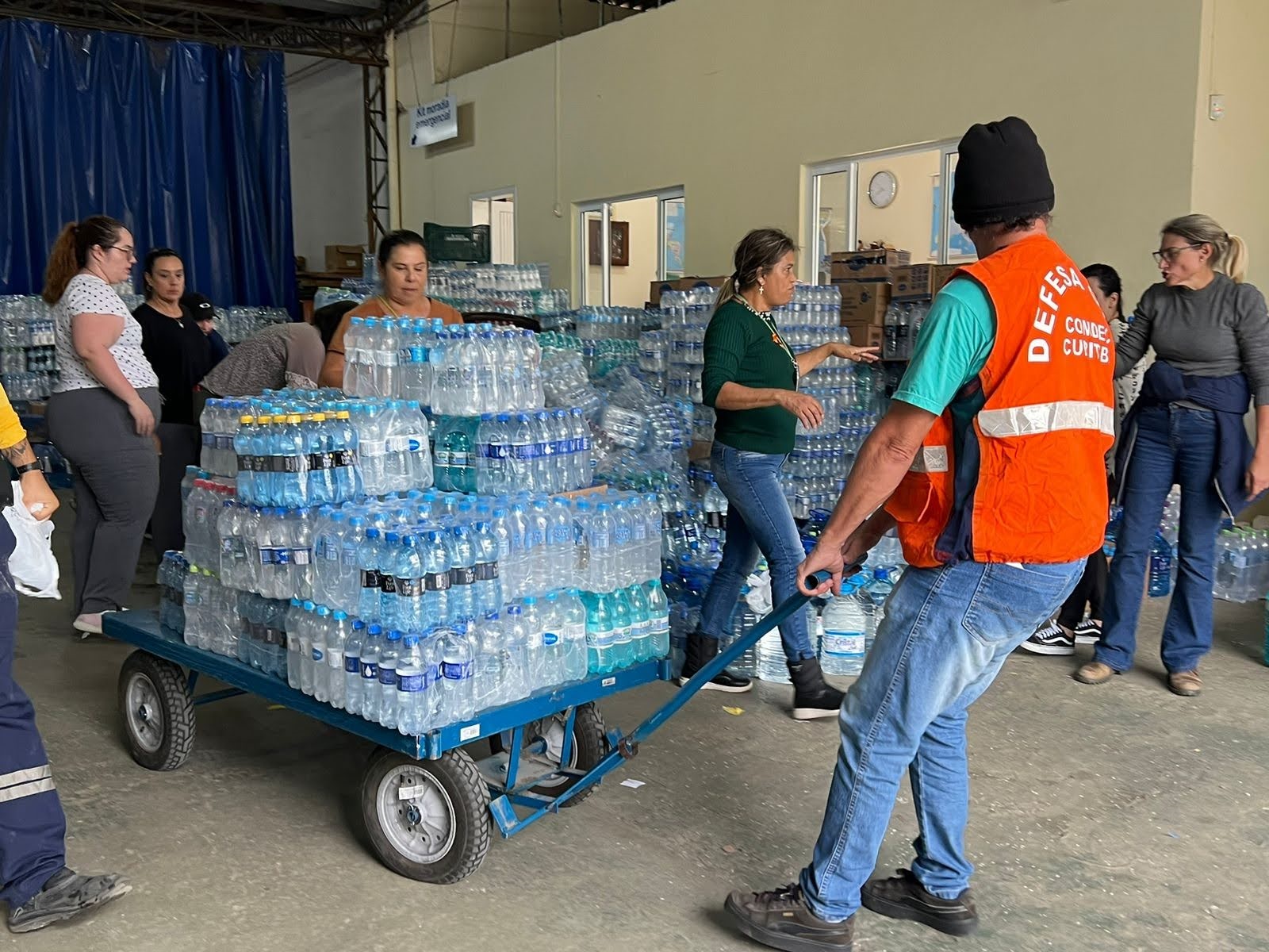 Voluntários reforçam Campanha Solidária para envio de doações ao Rio Grande do Sul