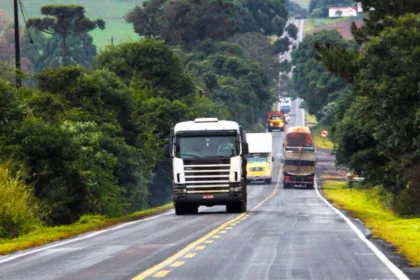 Qualificação de mão-de-obra para transporte de cargas no Paraná é alvo de ações de sindicato da área
