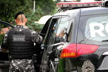 Quatro carros furtados são recuperados e dois ex-policiais acabam presos em Curitiba