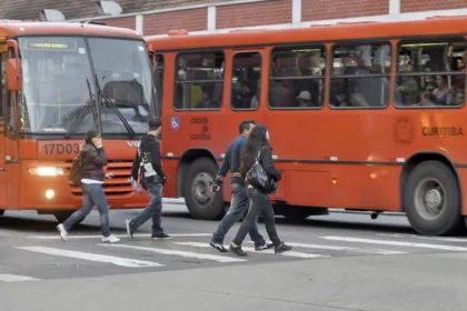 Curitiba registrou 56 atropelamentos por ônibus em 2023; último foi nesta quarta – CBN Curitiba – A Rádio Que Toca Notícia