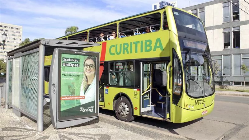 Linha Turismo de Curitiba fica mais barata e passa a funcionar todos os dias em agosto