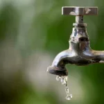 Obras afetam fornecimento de água em bairros de Curitiba nesta terça e nesta quarta