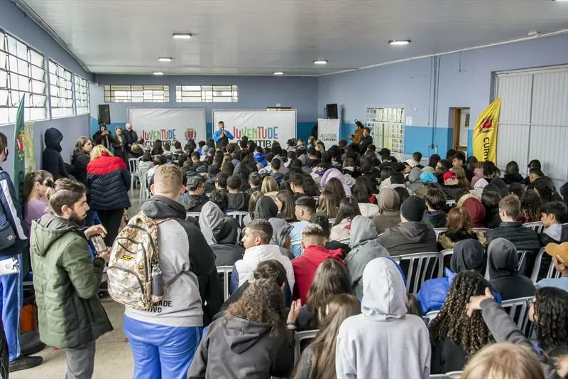 Audiência Jovem encerra, no Pinheirinho, os encontros nas regionais de Curitiba