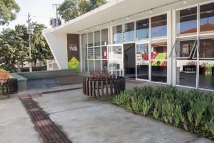 Curitiba: Teatro da Vila completa dois anos como espaço multicultural na CIC