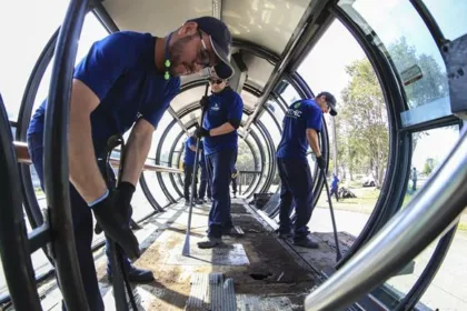 Confira as estações-tubo de Curitiba desativadas para obras nesta semana