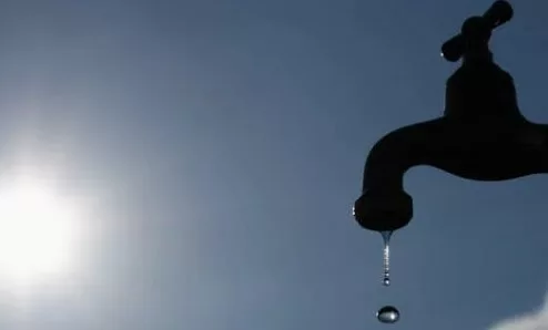 Obra afeta abastecimento de água em Curitiba e São José dos Pinhais